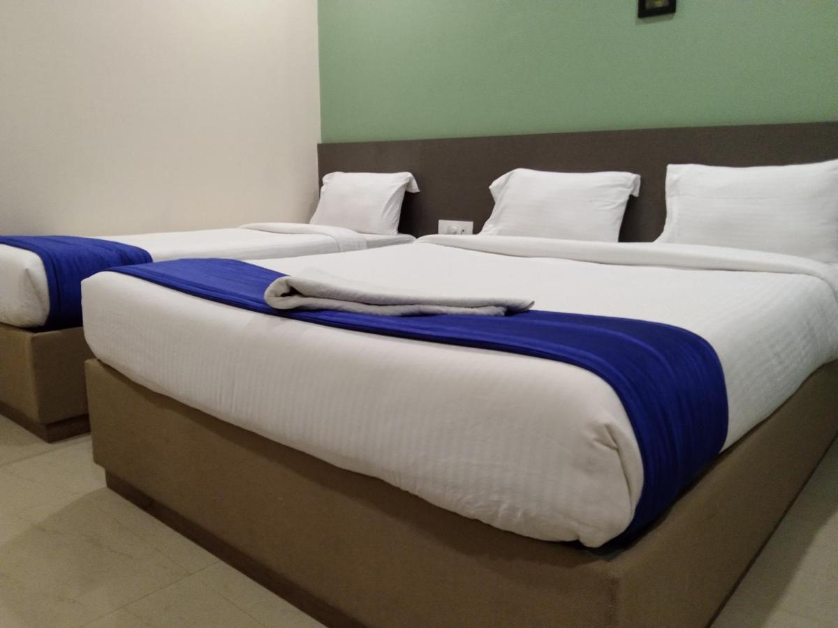 Hotel Ocean Suites Βομβάη Εξωτερικό φωτογραφία