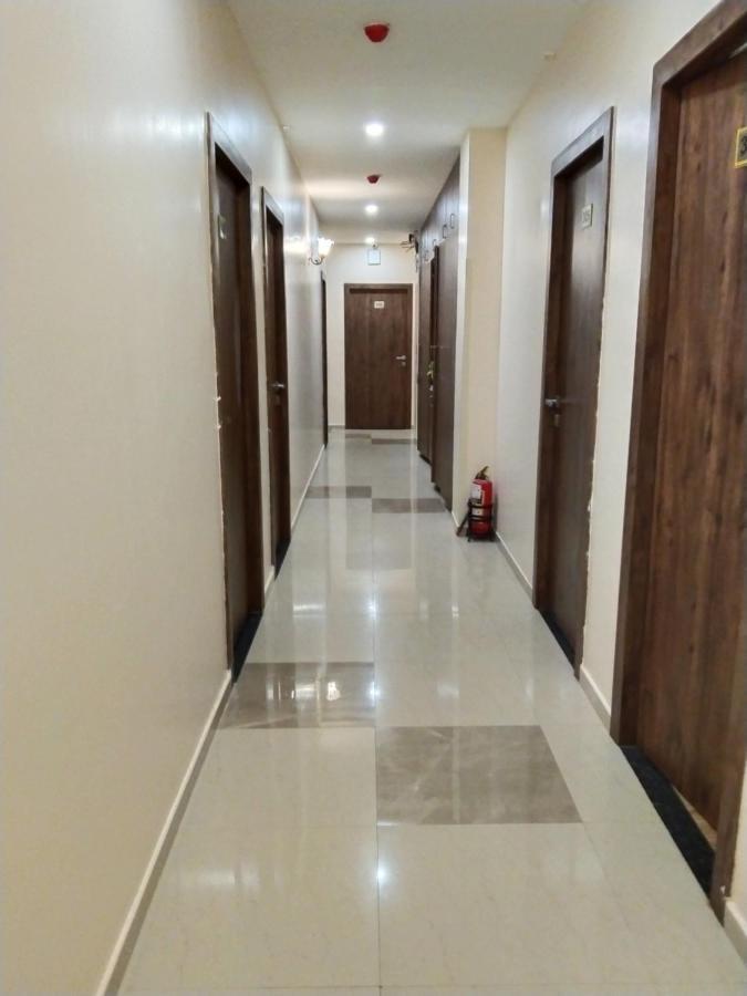 Hotel Ocean Suites Βομβάη Εξωτερικό φωτογραφία