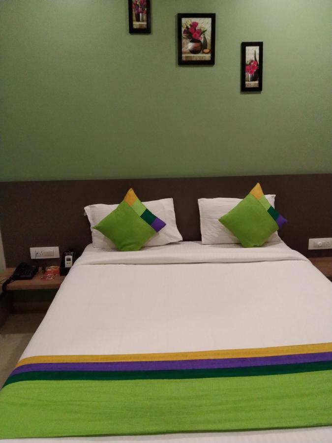 Hotel Ocean Suites Βομβάη Εξωτερικό φωτογραφία