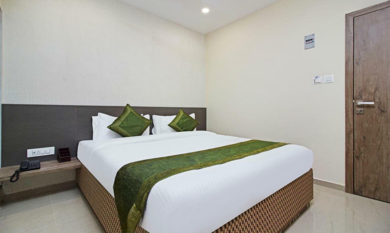 Hotel Ocean Suites Βομβάη Εξωτερικό φωτογραφία