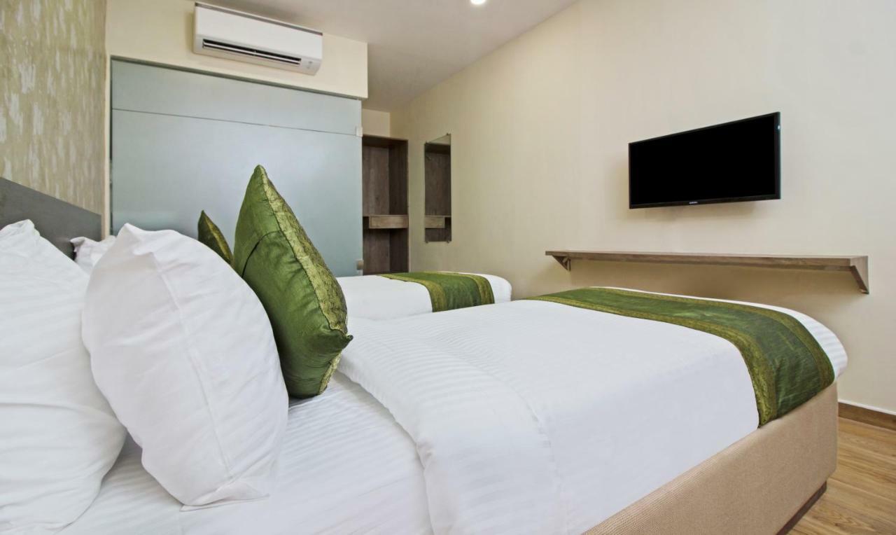 Hotel Ocean Suites Βομβάη Εξωτερικό φωτογραφία