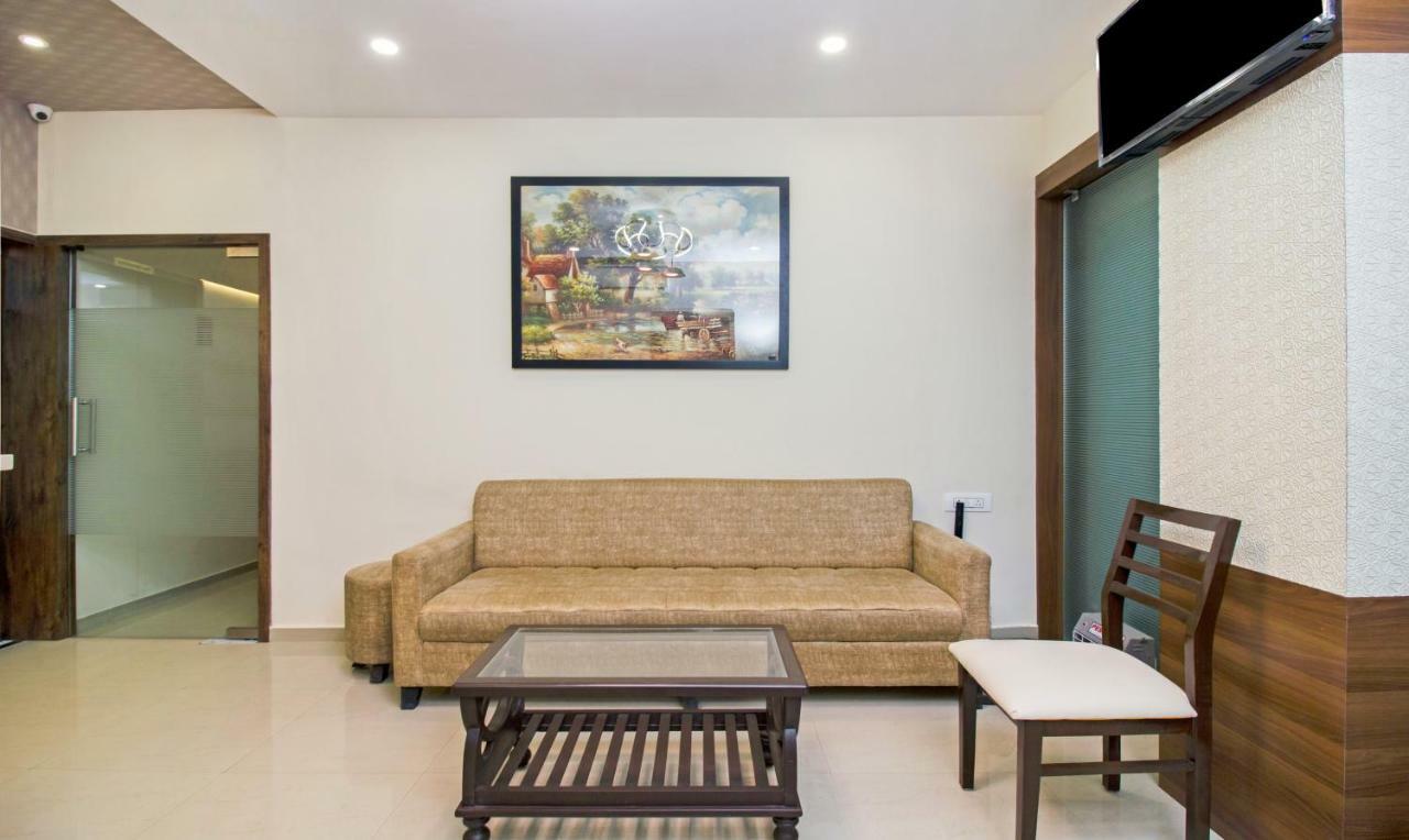 Hotel Ocean Suites Βομβάη Εξωτερικό φωτογραφία