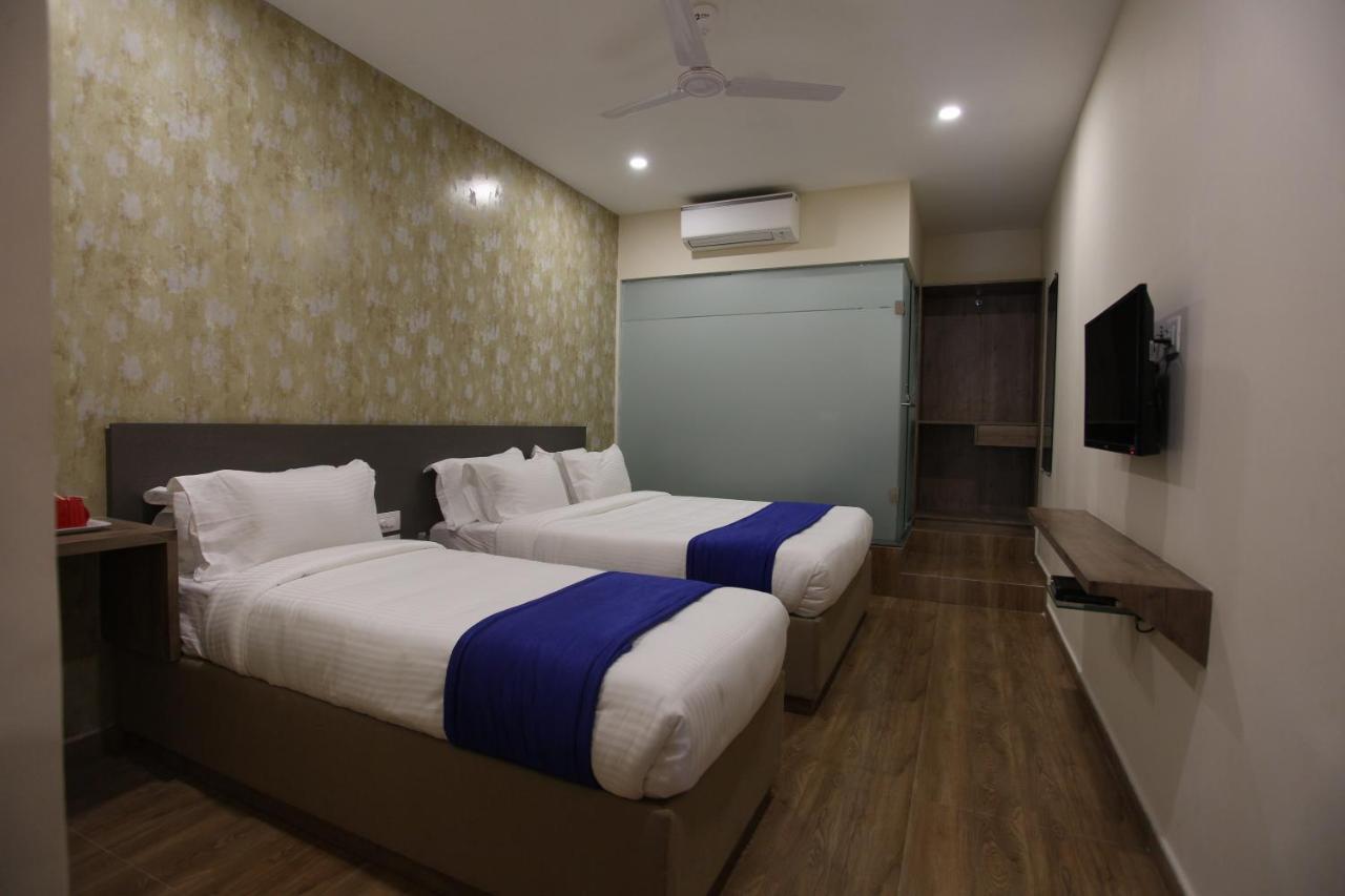 Hotel Ocean Suites Βομβάη Εξωτερικό φωτογραφία
