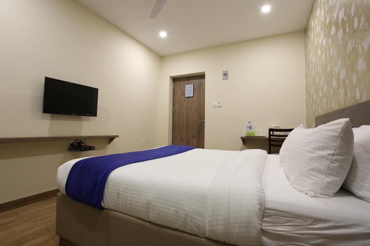 Hotel Ocean Suites Βομβάη Εξωτερικό φωτογραφία