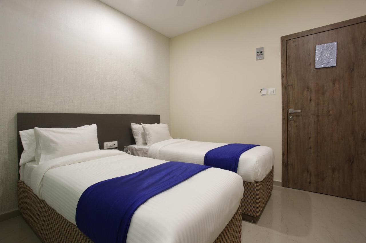 Hotel Ocean Suites Βομβάη Εξωτερικό φωτογραφία