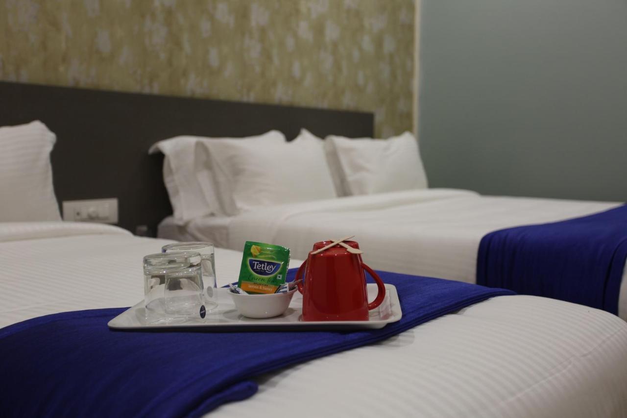 Hotel Ocean Suites Βομβάη Εξωτερικό φωτογραφία