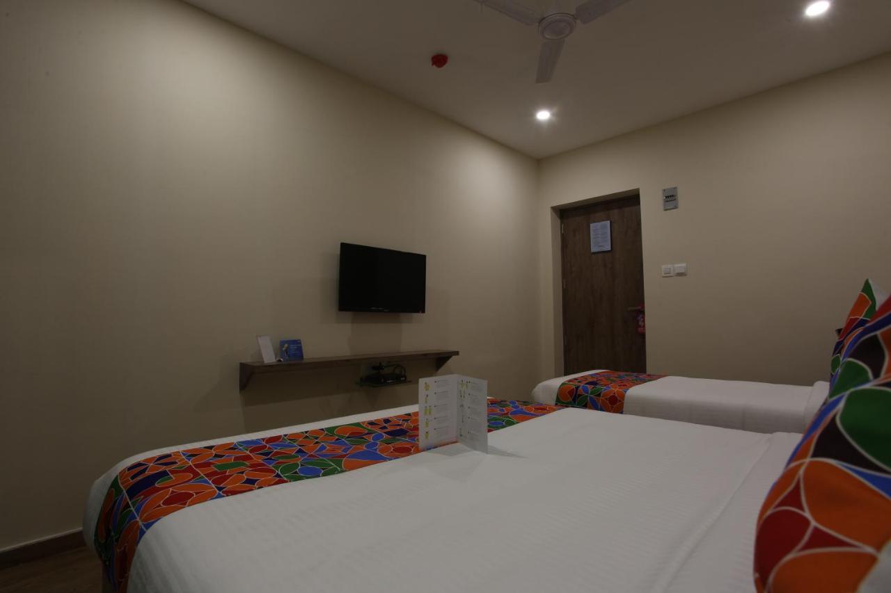 Hotel Ocean Suites Βομβάη Εξωτερικό φωτογραφία